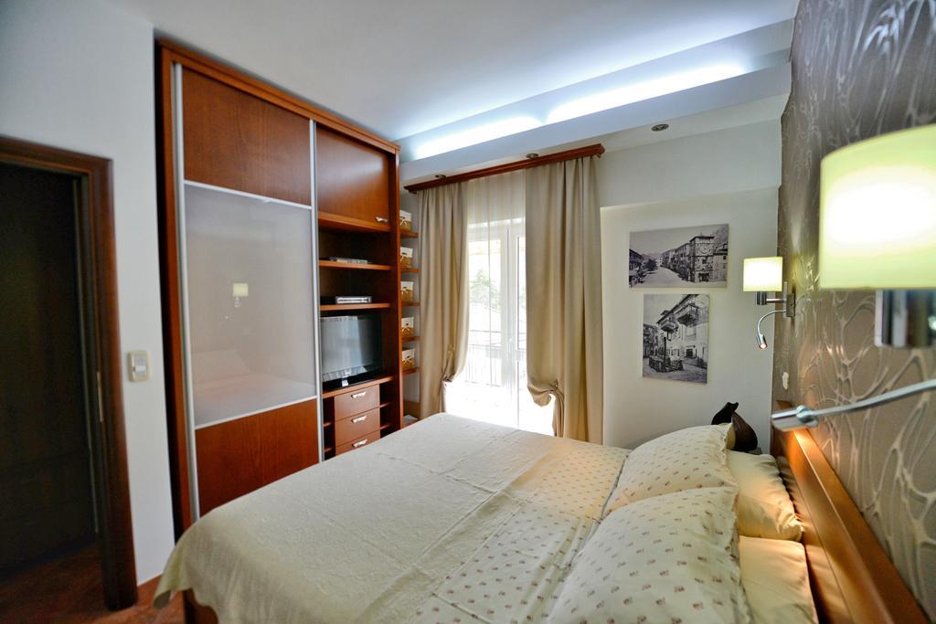 Bmb Apartments Kotor Phòng bức ảnh